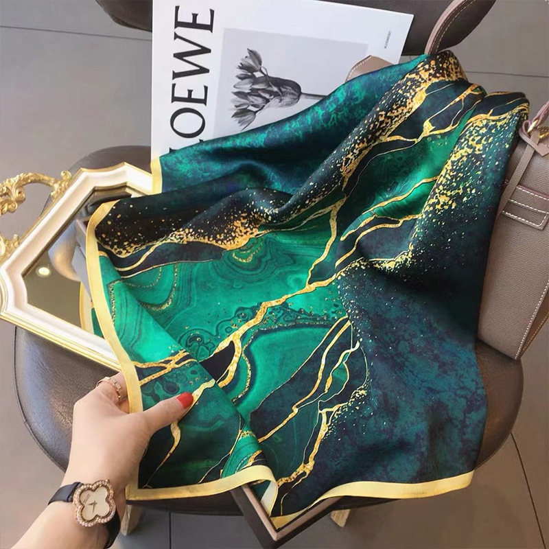 Ascot Neck Scarf - 70x70 cm Kadın Eşarp Ipek Duygu