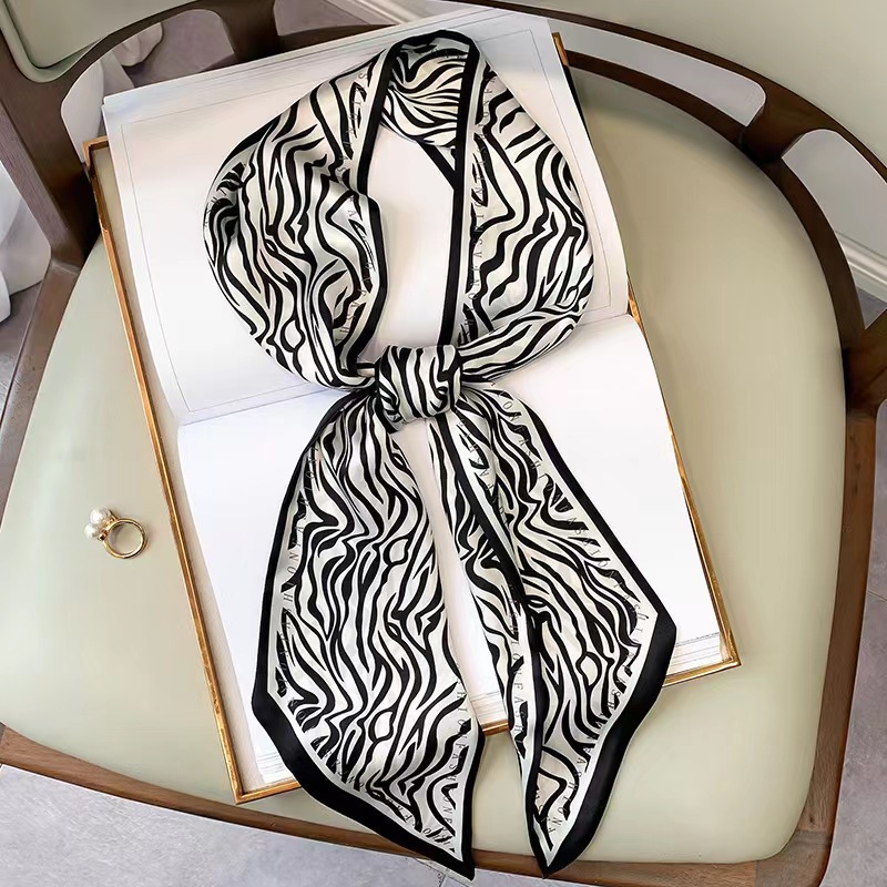 Lüks Zebra Baskı Ipek Kare Eşa - Silk Tie Striped incelemesi ve fiyatı