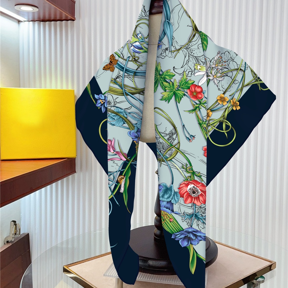 Ipek Eşarp Kadın Çiçek Baskılı - Silk Neck Scarf incelemesi ve fiyatı